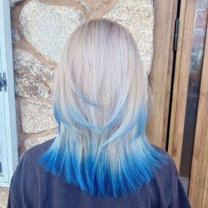 エンドカラー　ブルー